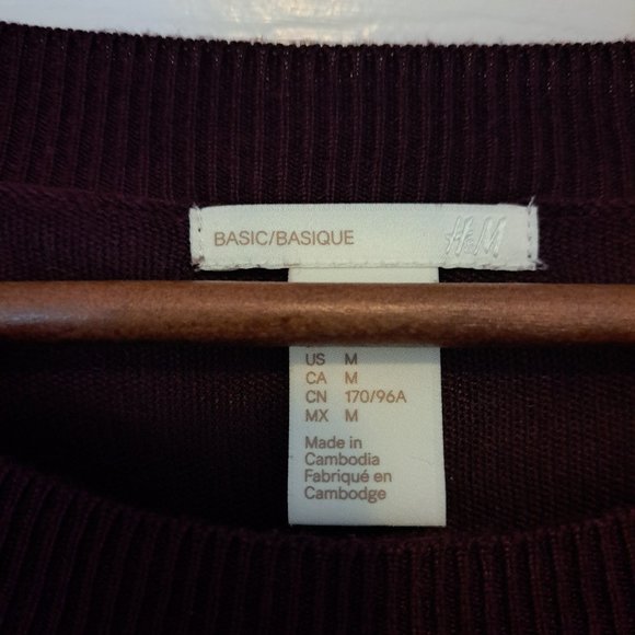 H&M Maroon/Dark Purple Long Sleeved Sweater Dress Size Medium - Picture 2 of 4